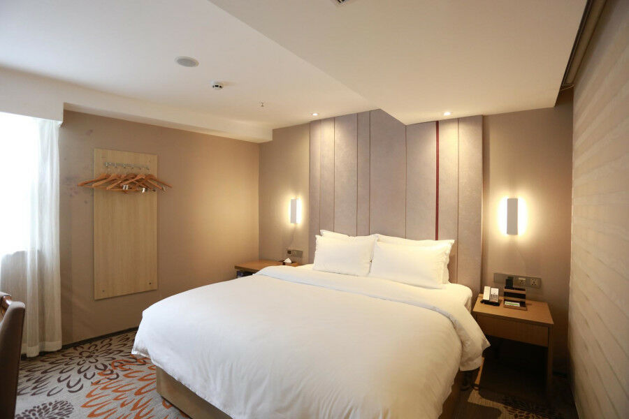 Lavande Hotel Baogang Avenue Guangbai Xinyi Branch Guangzhou Bagian luar foto