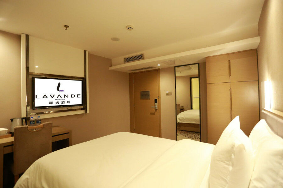 Lavande Hotel Baogang Avenue Guangbai Xinyi Branch Guangzhou Bagian luar foto