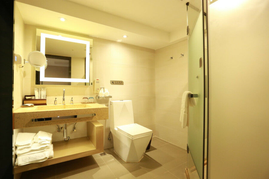 Lavande Hotel Baogang Avenue Guangbai Xinyi Branch Guangzhou Bagian luar foto