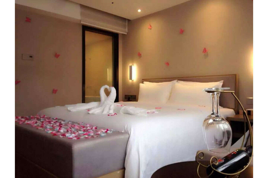 Lavande Hotel Baogang Avenue Guangbai Xinyi Branch Guangzhou Bagian luar foto