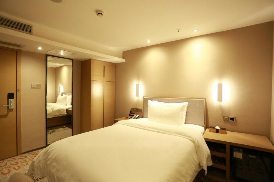 Lavande Hotel Baogang Avenue Guangbai Xinyi Branch Guangzhou Bagian luar foto
